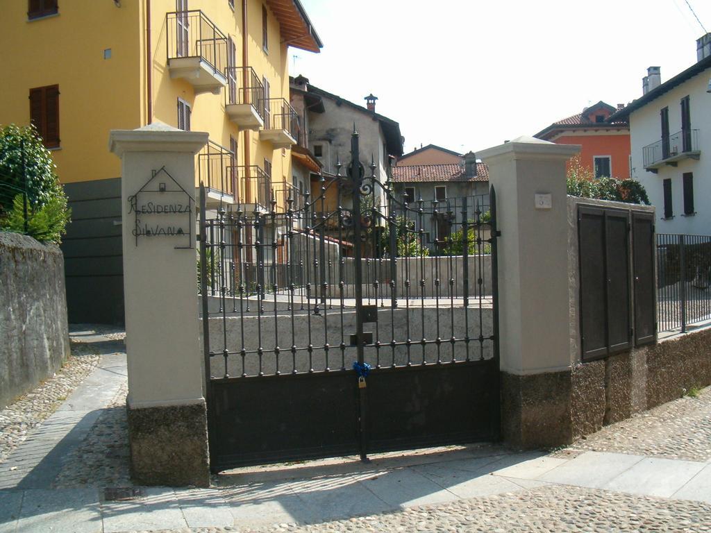 Residenza Silvana Apt A Cielo On The Ground Floor With Parking Verbania Ruang foto